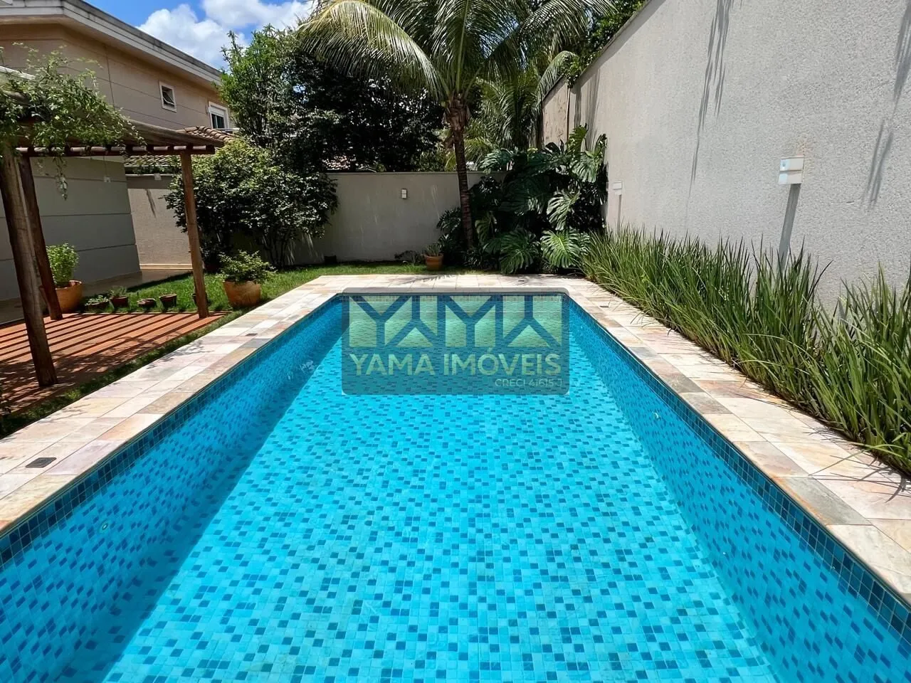 Imagem Condomínio Quinta do Golfe - Casa Térrea de Alto Padrão 4 Suítes no Quinta do Golfe | Varanda Gourmet e Fotovoltaica