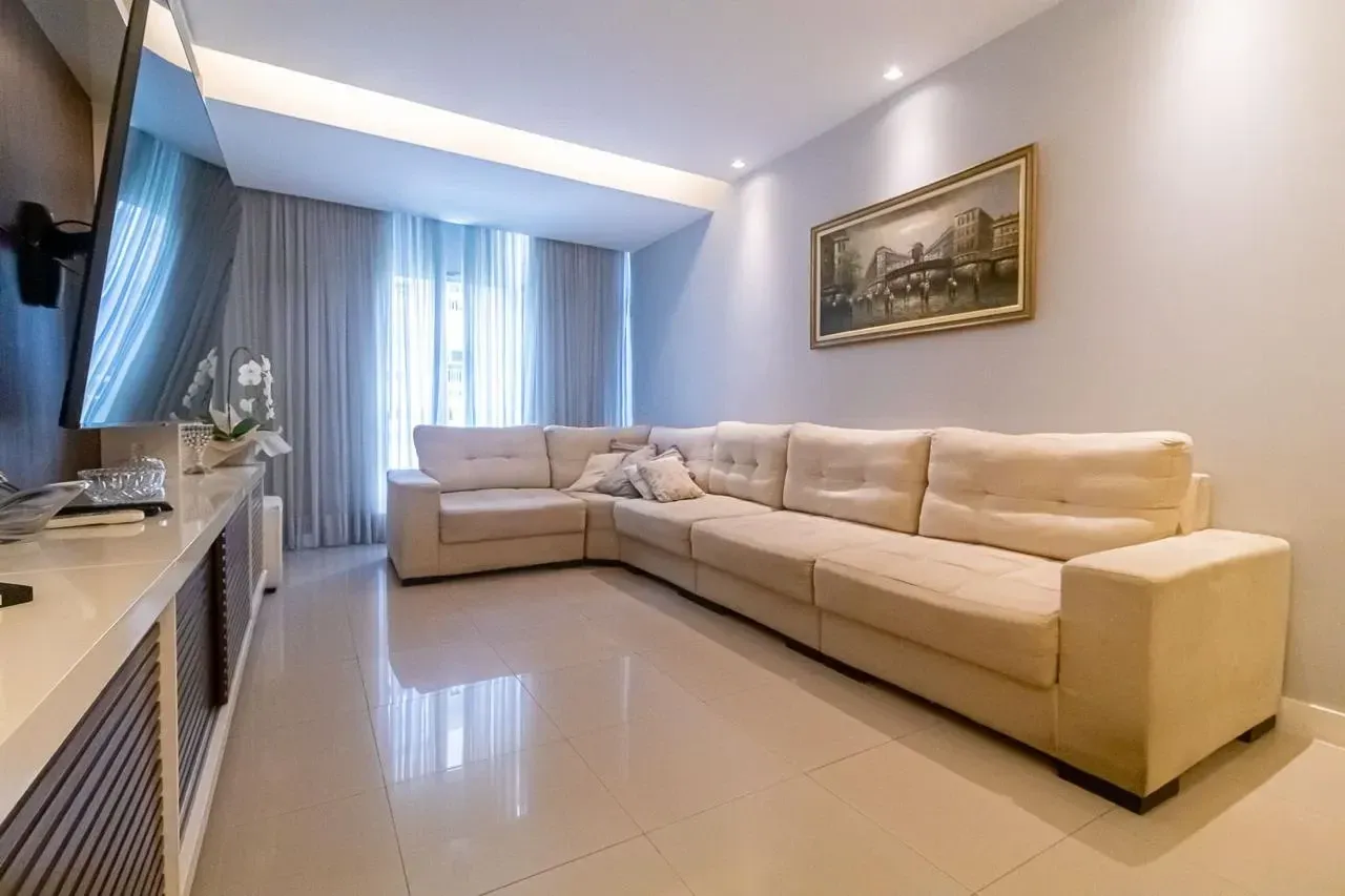 Imagem Apartamento com 3 Quartos à Venda, 156 m² em Copacabana - Rio de Janeiro