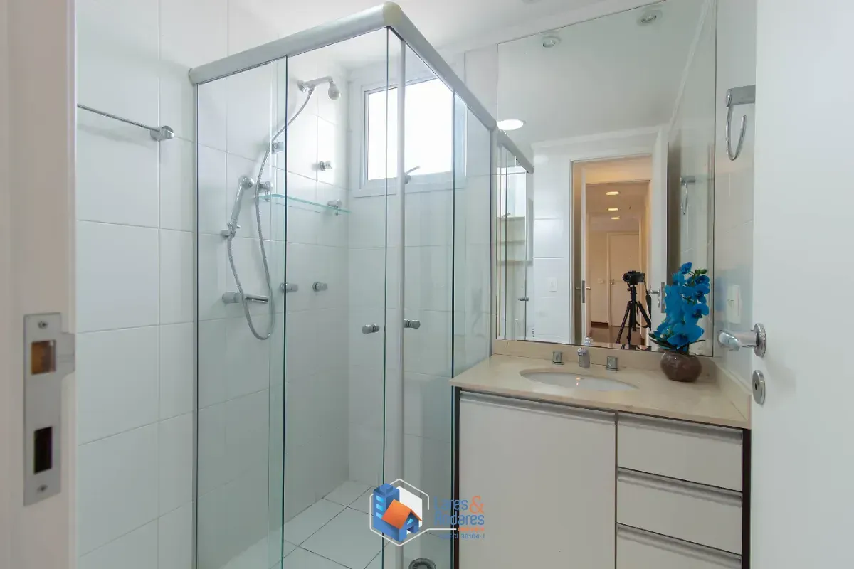 Imagem Apartamento para venda em Moema com 4 quartos, sendo 3 suítes, 143m²