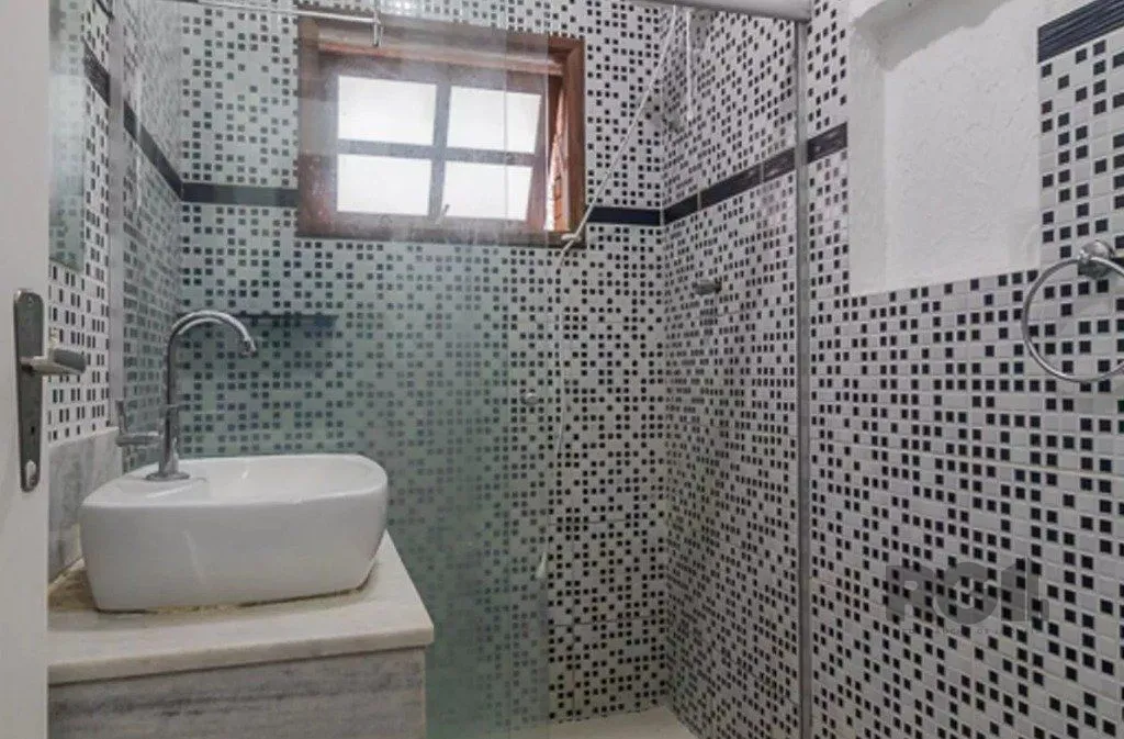 Imagem Casa para Venda - 160m², 3 dormitórios, sendo 1 suite, 2 vagas - Teresópolis