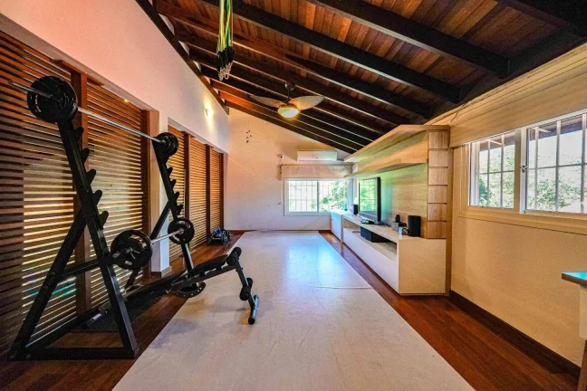 Imagem Casa com 4 Quartos à venda no Residencial Euroville - Carapicuíba/SP