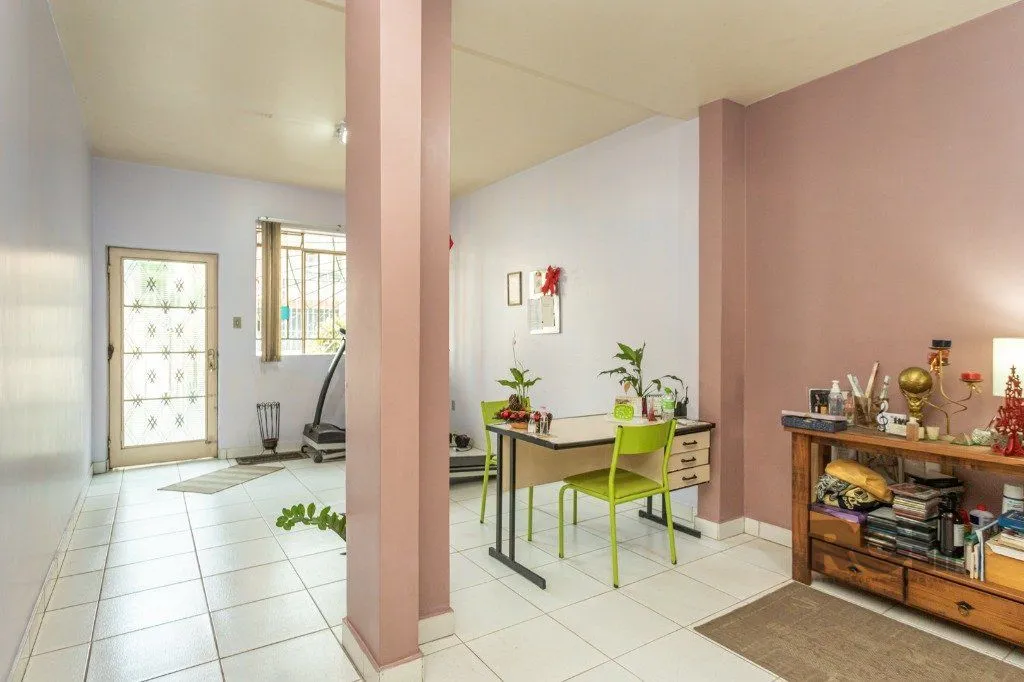 Imagem CASA COMERCIAL E RESIDENCIAL NO MIOLO DO BAIRRO SANTANA