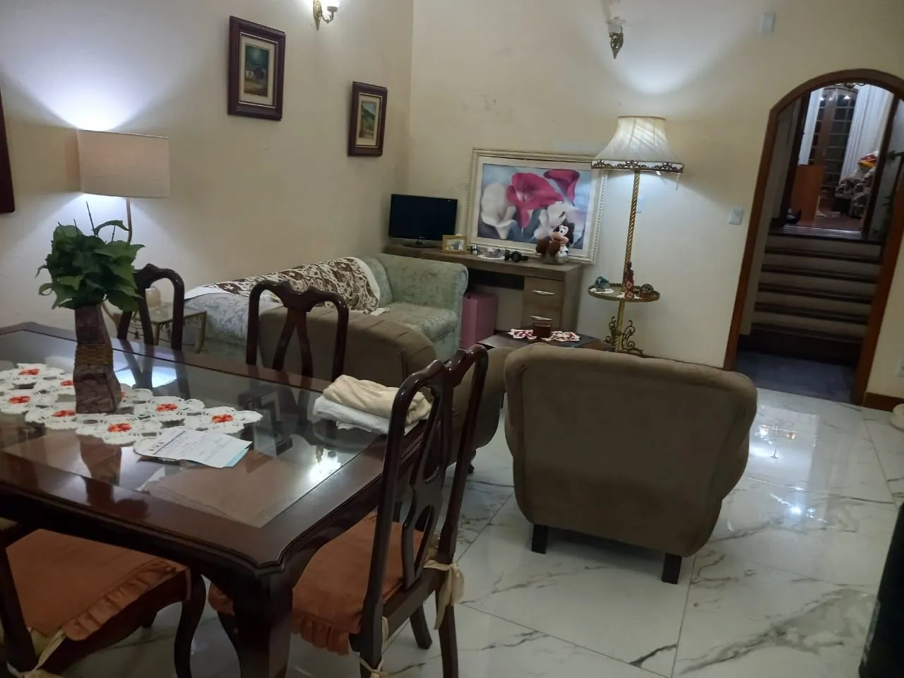 Imagem Excelente casa localzada ma Rua Santo Camaratto com 4 D e 1 suite