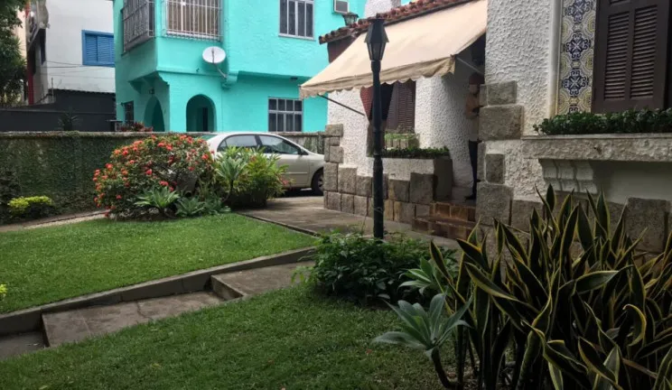 Foto do imóvel Casa com 3 Quartos à Venda, 280 m² em Grajaú - Rio de Janeiro