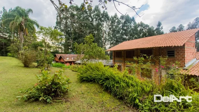 Imagem Chácara maravilhosa com 7 dormitórios à venda por R$ 2.400.000,00 - Cunhupã - Rio Negro/PR