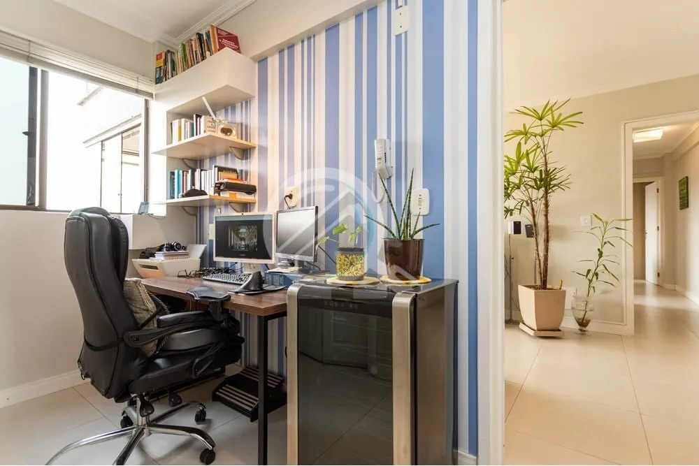 Imagem Excelente cobertura no Jardim Botânico, 2 dormitórios, 1 home office, lavanderia, com piso totalme...