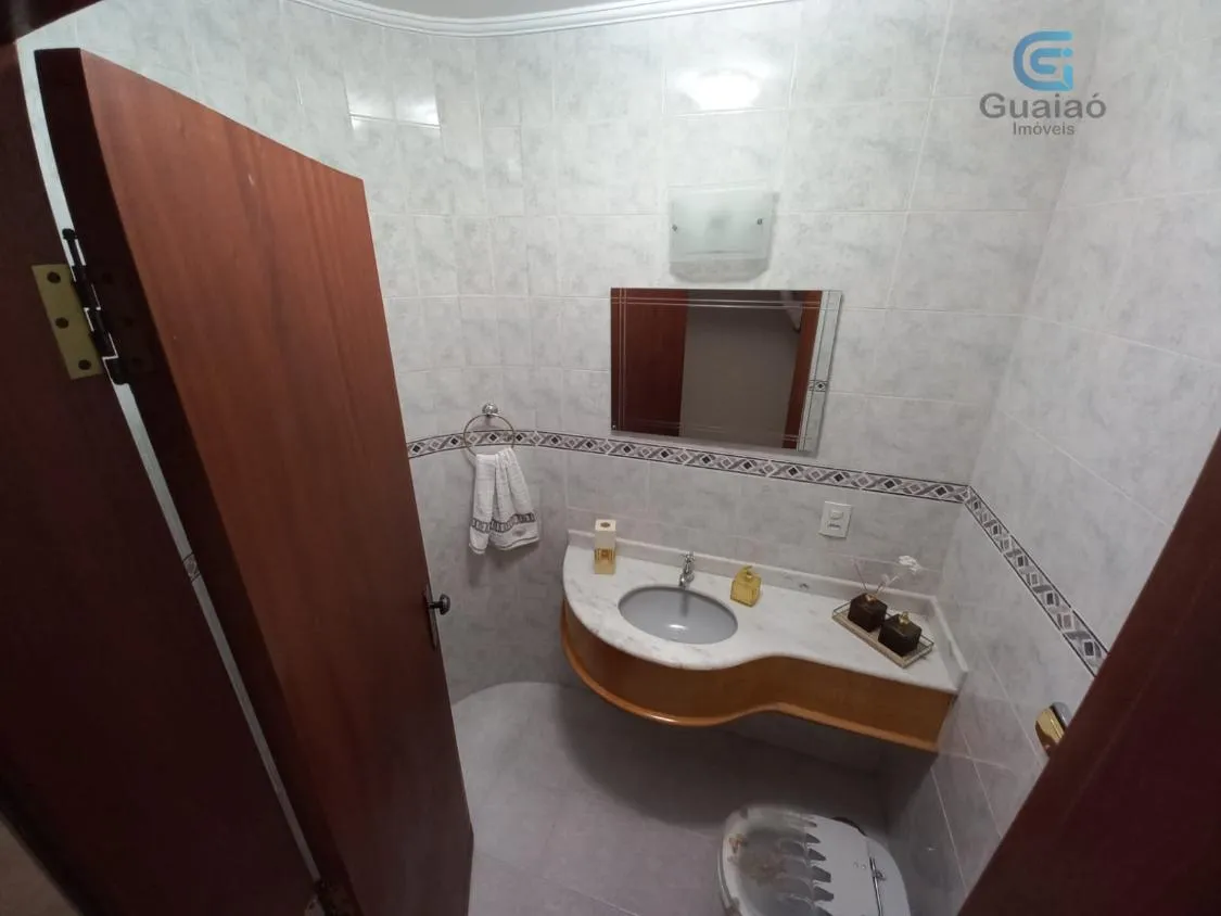 Imagem Vendo lindíssimo apartamento com 03 dormitórios (01 suíte) no Embaré em Santos