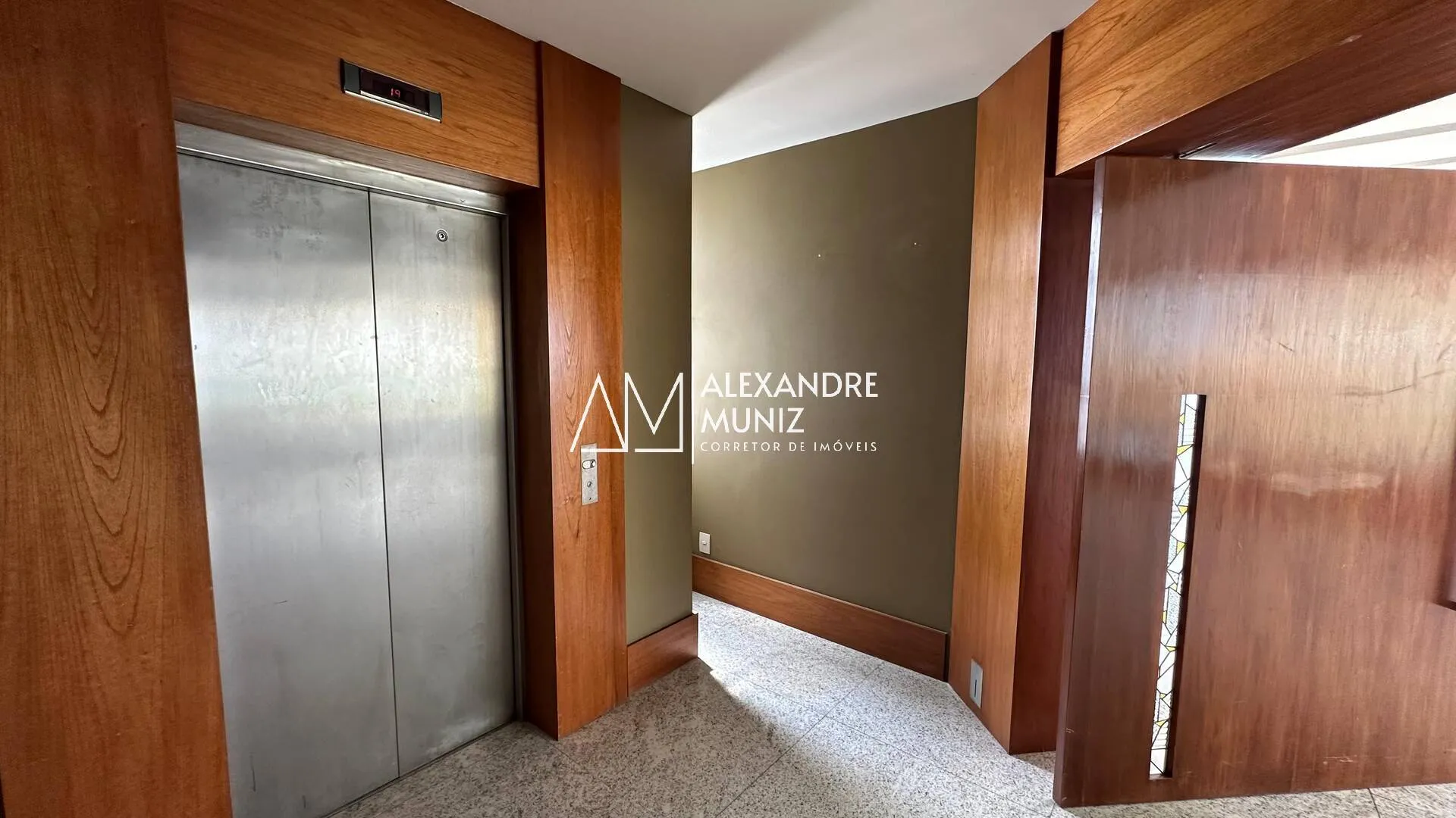 Imagem Apartamento na Beira Mar de Fortaleza - Condomínio Mucuripe Plaza