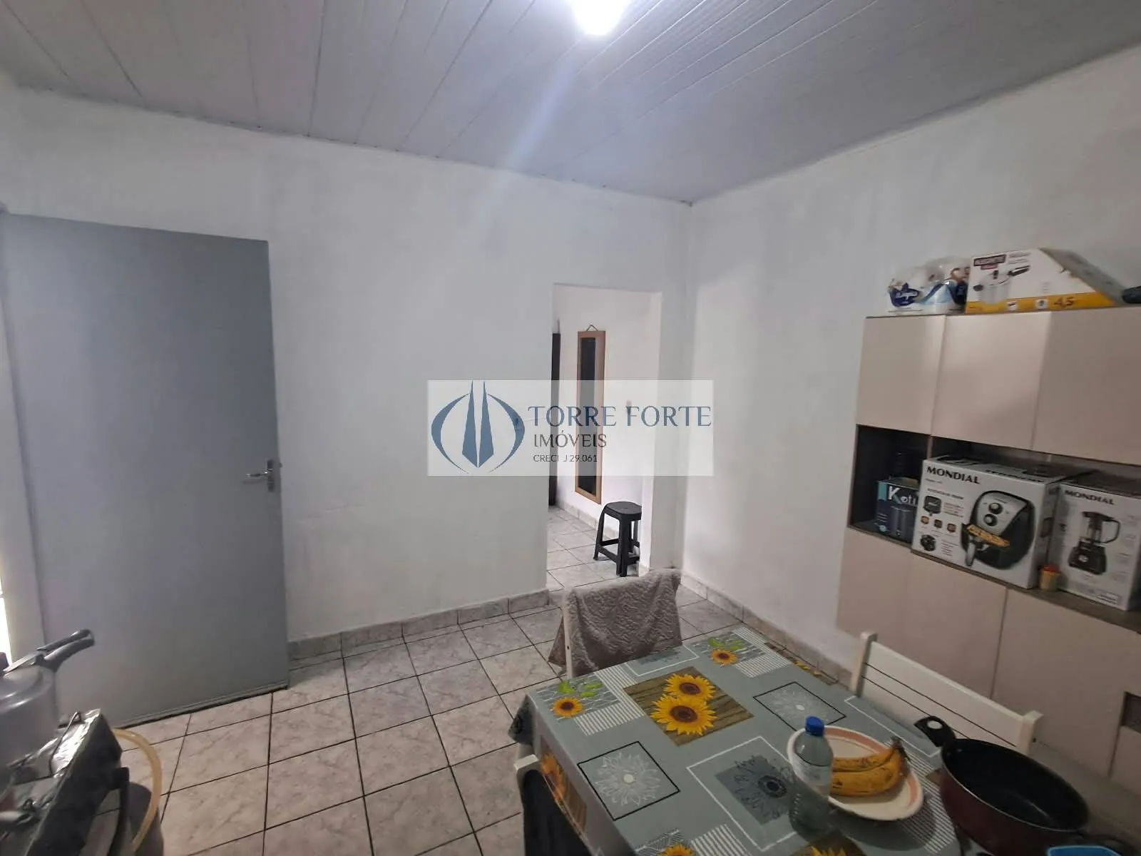 Imagem Terreno com 2 casas