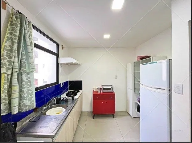 Imagem Casa para Venda - 3 dormitórios, sendo 1 suites, 2 vagas - Menino Deus