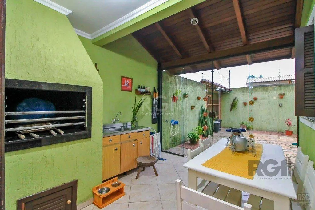 Imagem Casa para Venda - 167m², 3 dormitórios, sendo 1 suites, 7 vagas - Hípica