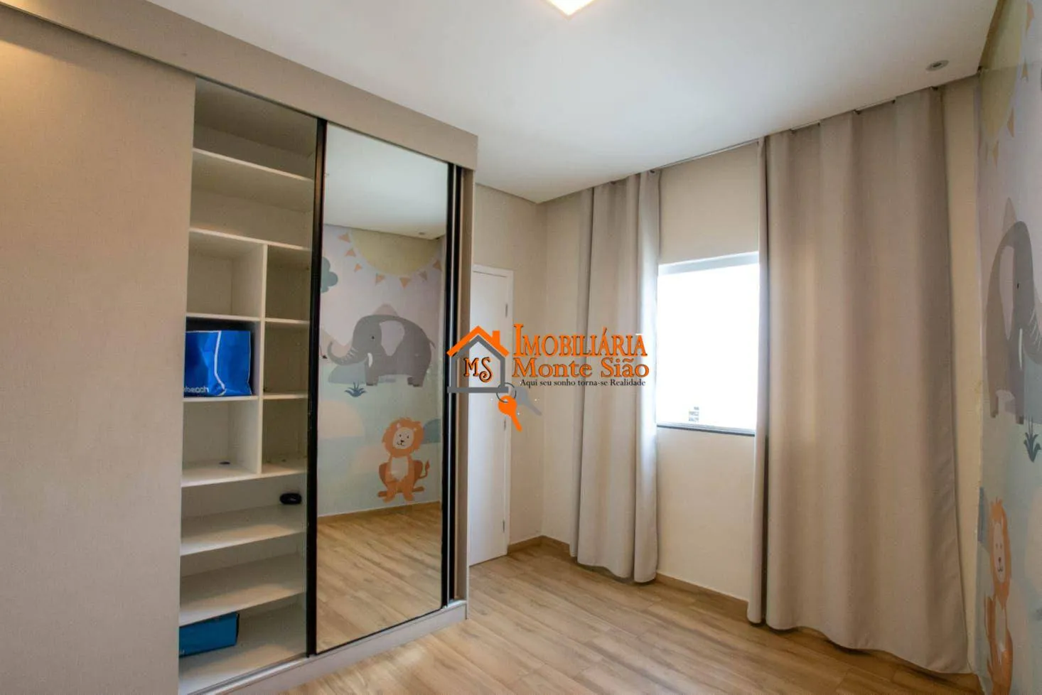 Imagem Sobrado com 3 dormitórios à venda, 140 m² por R$ 750.000,00 - Jardim Presidente Dutra - Guarulhos/SP