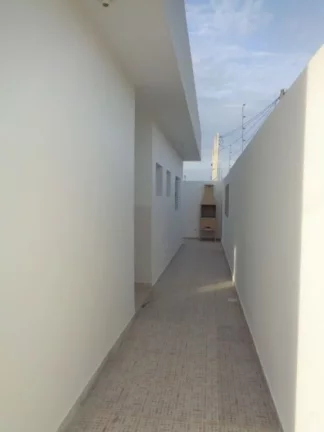 Imagem Casa Geminada 71 m 2 doms/1 Suíte 2 vagas próximo a praia