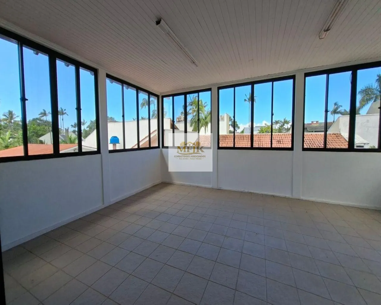 Imagem Imperdível: Casa à venda em Pontal do Paraná-PR, Atami Norte, 7 quartos, 1 suíte, 3 banheiros, 3 vagas, 148m². Confira!