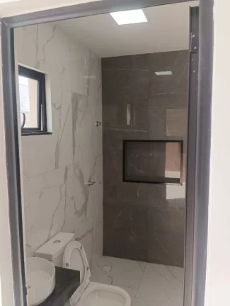 Imagem Casa nova térrea, no condomínio Quinta das Marinas , com 3 suítes sendo uma com closet , 4 vagas de garagem, pronta para ser financiada