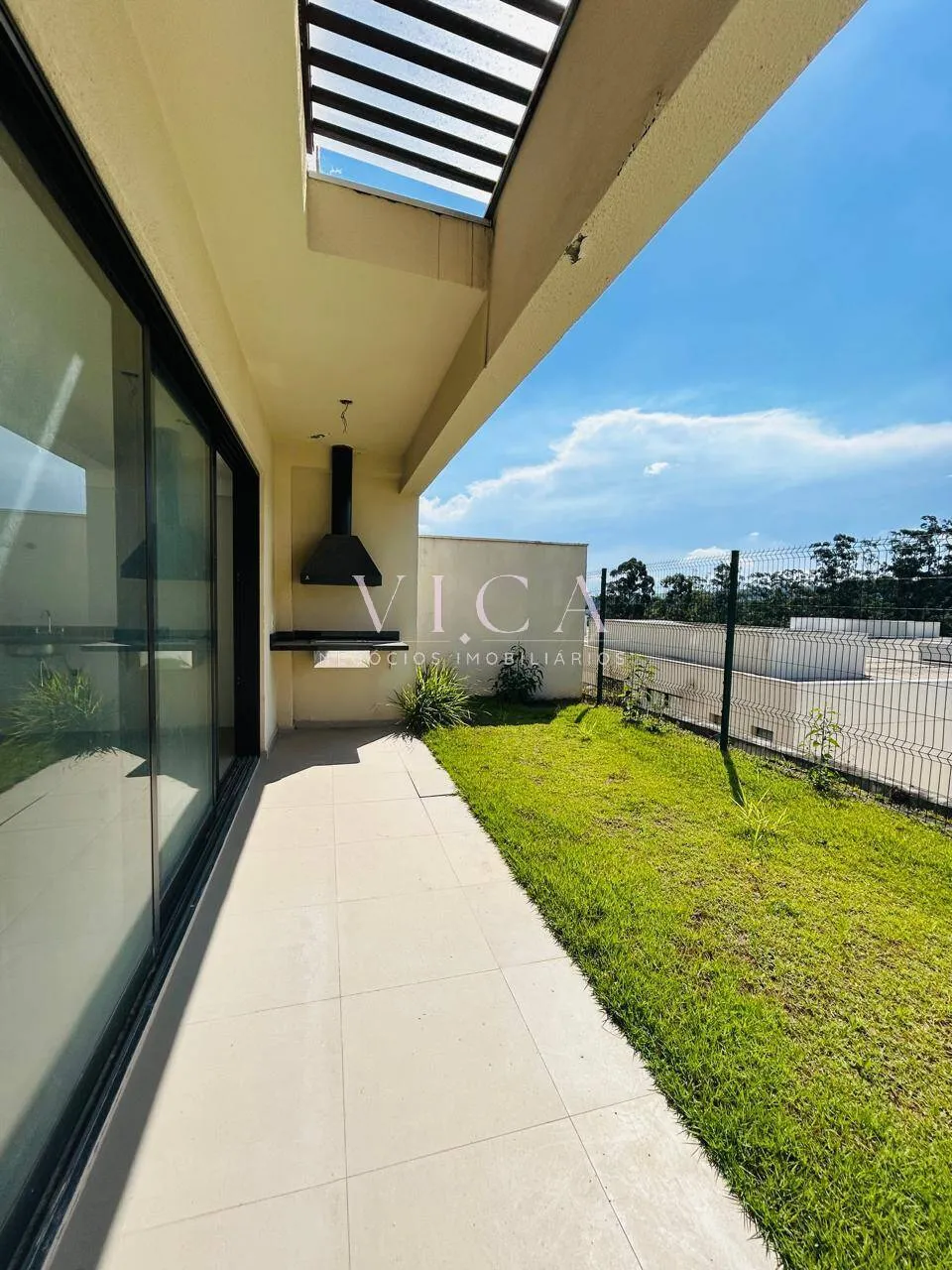 Imagem Casa com 3 quartos, 155 m², à venda por R$ 1.580.000 em Alphaville/SP
