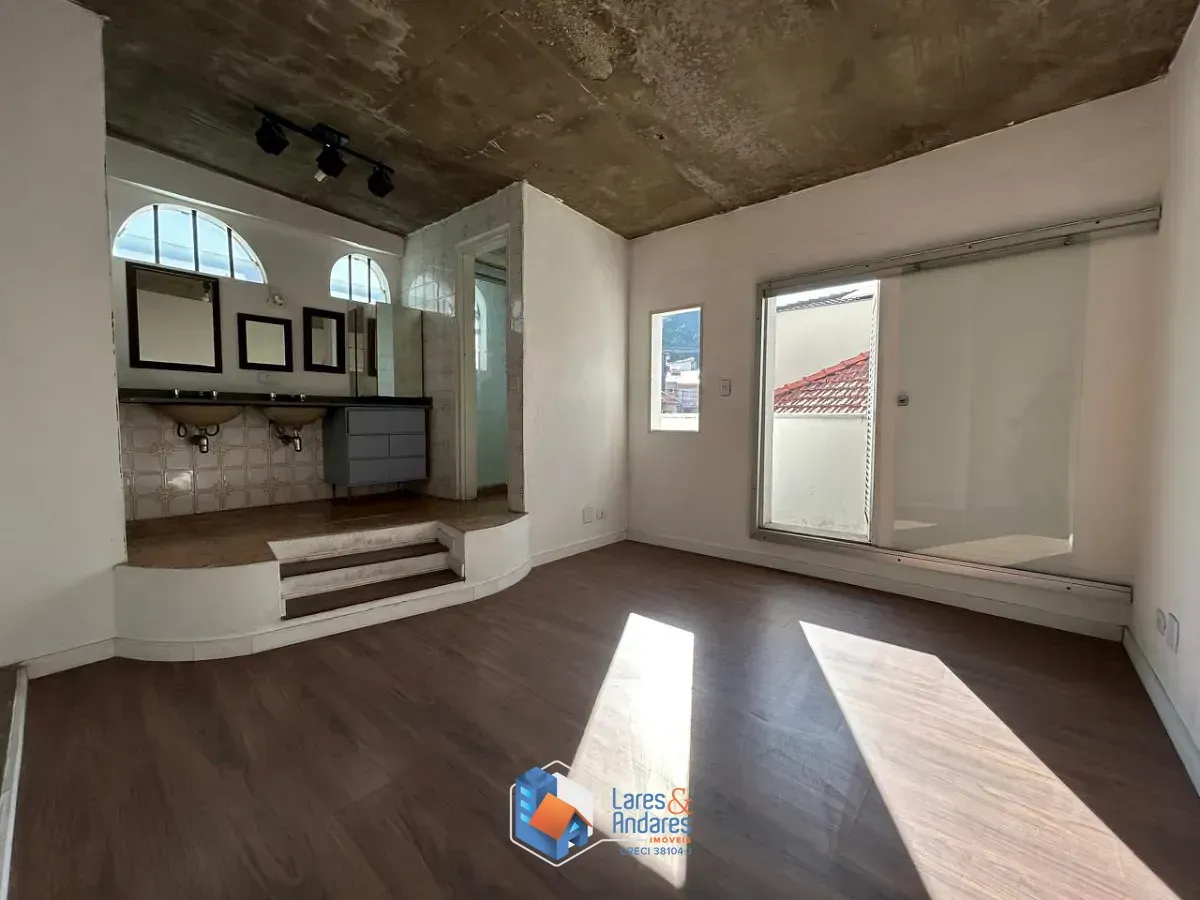 Imagem Casa para venda em Vila Mariana com 3 quartos, sendo 1 suíte, 155m²