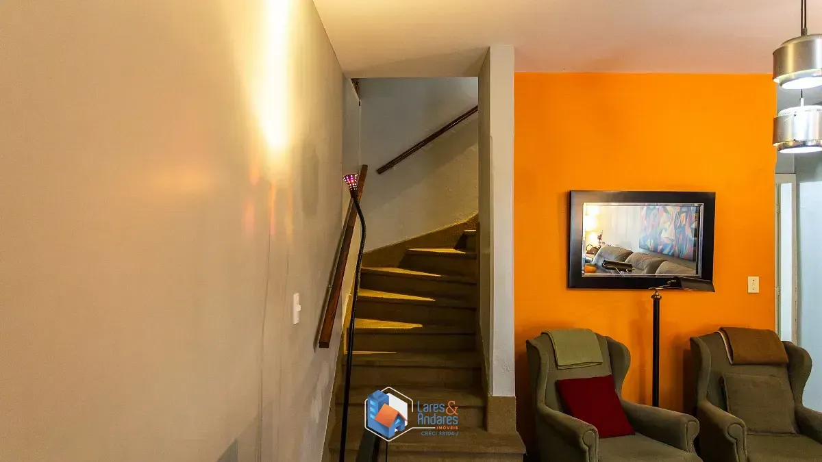 Imagem Casa para venda em Vila Cordeiro com 5 quartos, sendo 1 suíte, 154m²