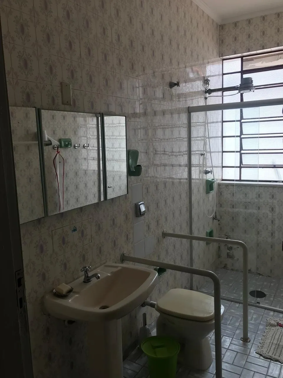 Imagem Casa à venda 4 Quartos, 3 Suites, 5 Vagas, 550M², Centro, Pindamonhangaba - SP