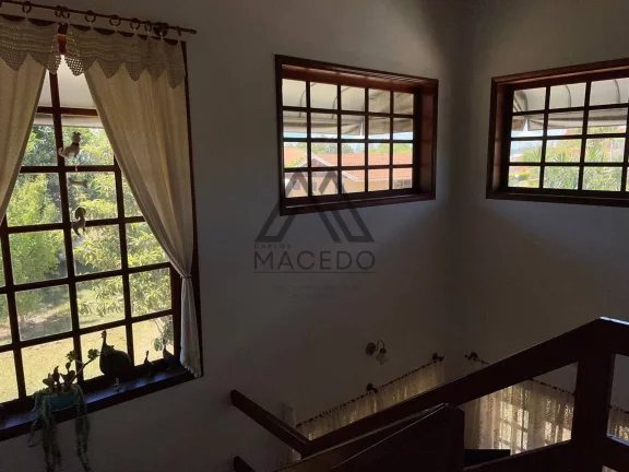 Imagem Casa de Campo em Porangaba/SP -1800m² Com Piscina e Lareira