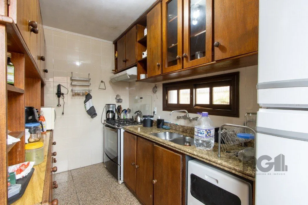 Imagem Casa para Venda - 200m², 3 dormitórios, sendo 1 suites, 3 vagas - Jardim Verde