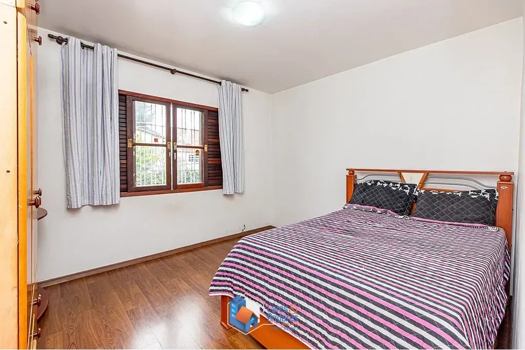 Imagem Casa à venda 3 Quartos 1 Suite 2 Vagas 396M² Jardim Umuarama São Paulo - SP