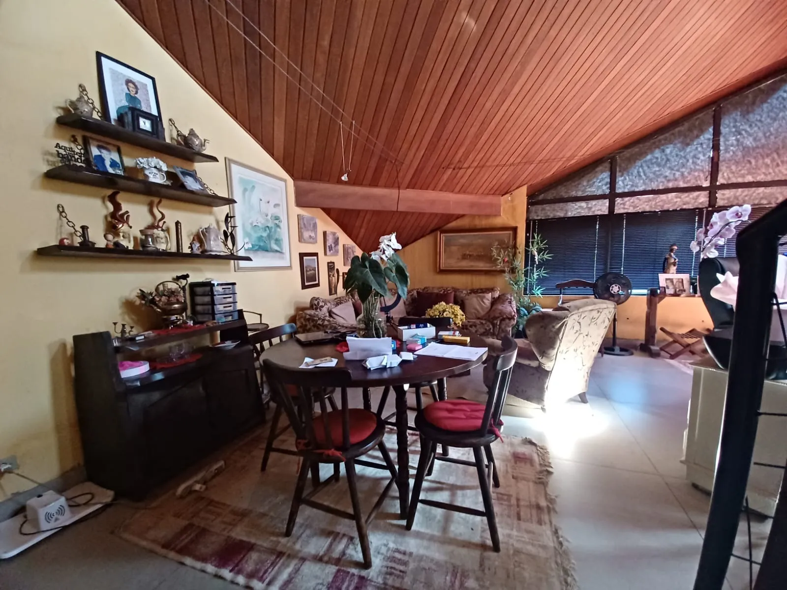 Imagem Belíssima casa 3 Dormitórios no Condomínio Vivendas do Lago!