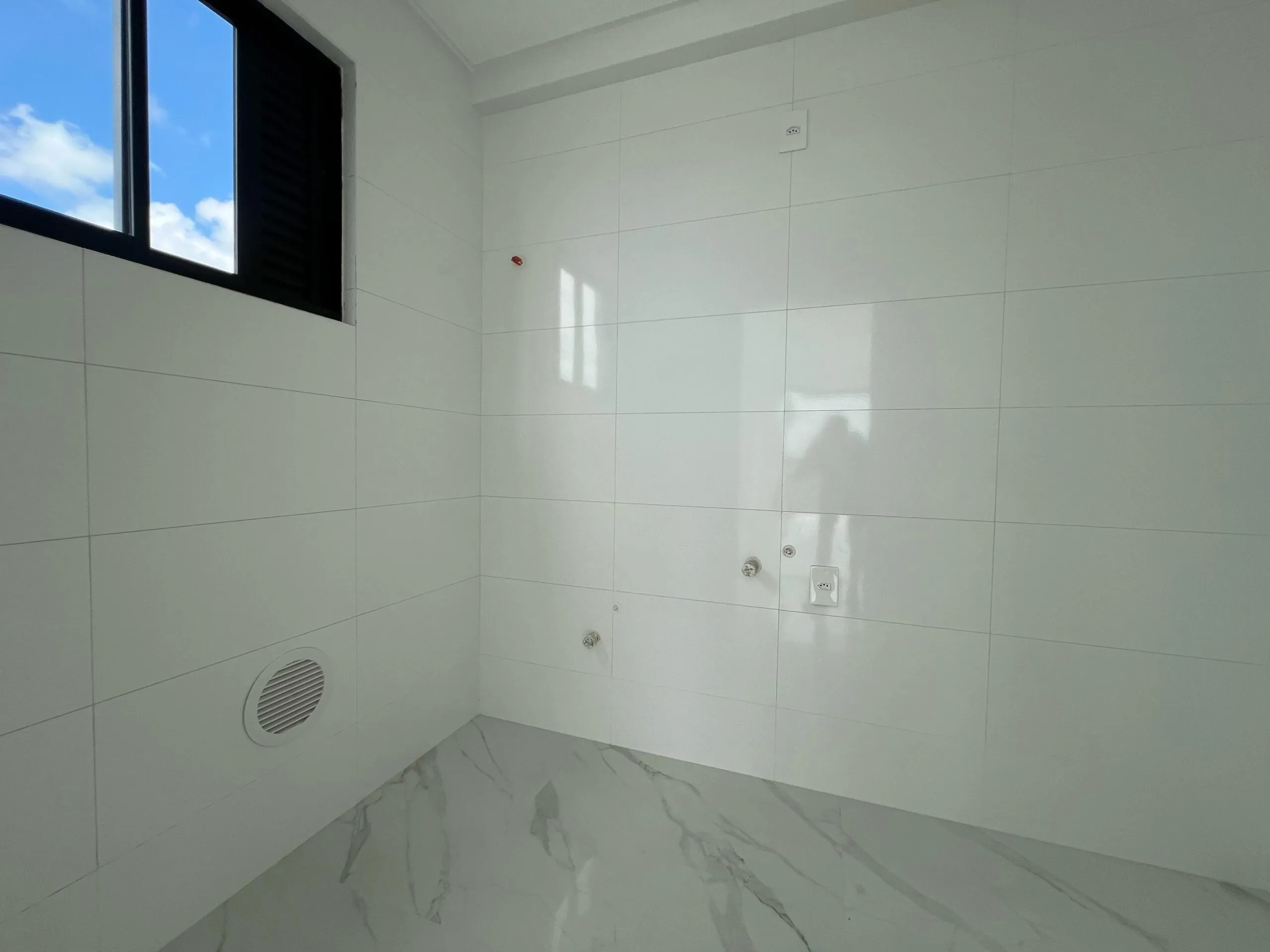 Imagem Apartamento com vista para o mar à venda com 112m2 por R$ 2.900.000,00