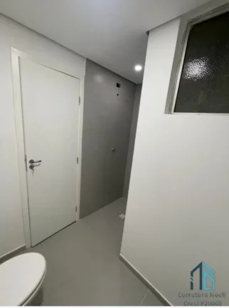Imagem Apartamento recém reformado 02 quartos, vaga, bem localizado no Água Verde em Curitiba -PR
