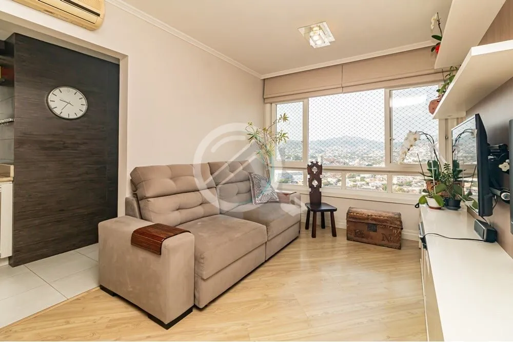 Imagem Apartamento amplo em andar alto com vista permanente e panorâmica da cidade, em rua arborizada e tr...