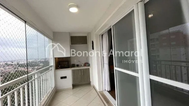 Imagem Este amplo apartamento em andar alto oferece excelente ventilação e uma vista livre para a cidade....