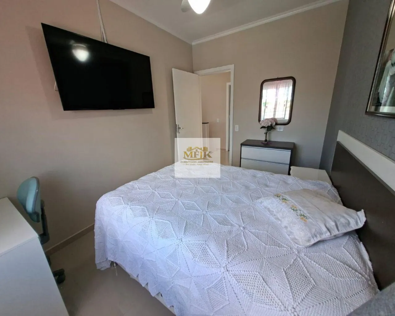 Imagem Casa de 4 quartos à venda em Santa Terezinha