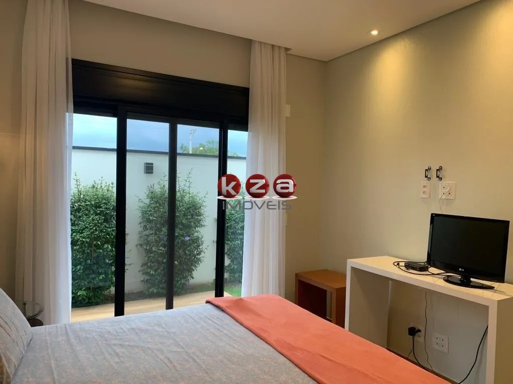 Imagem Casa à venda no Bairro Pinheirinho em Vinhedo com 2 quartos sendo 1 suíte, 2 vagas, 149 m². Aproveite!
