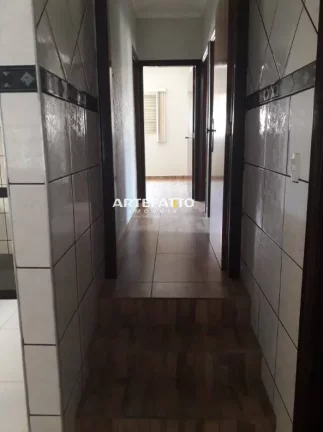Imagem Vende-se Casa com Edícula no Bairro São Joaquim