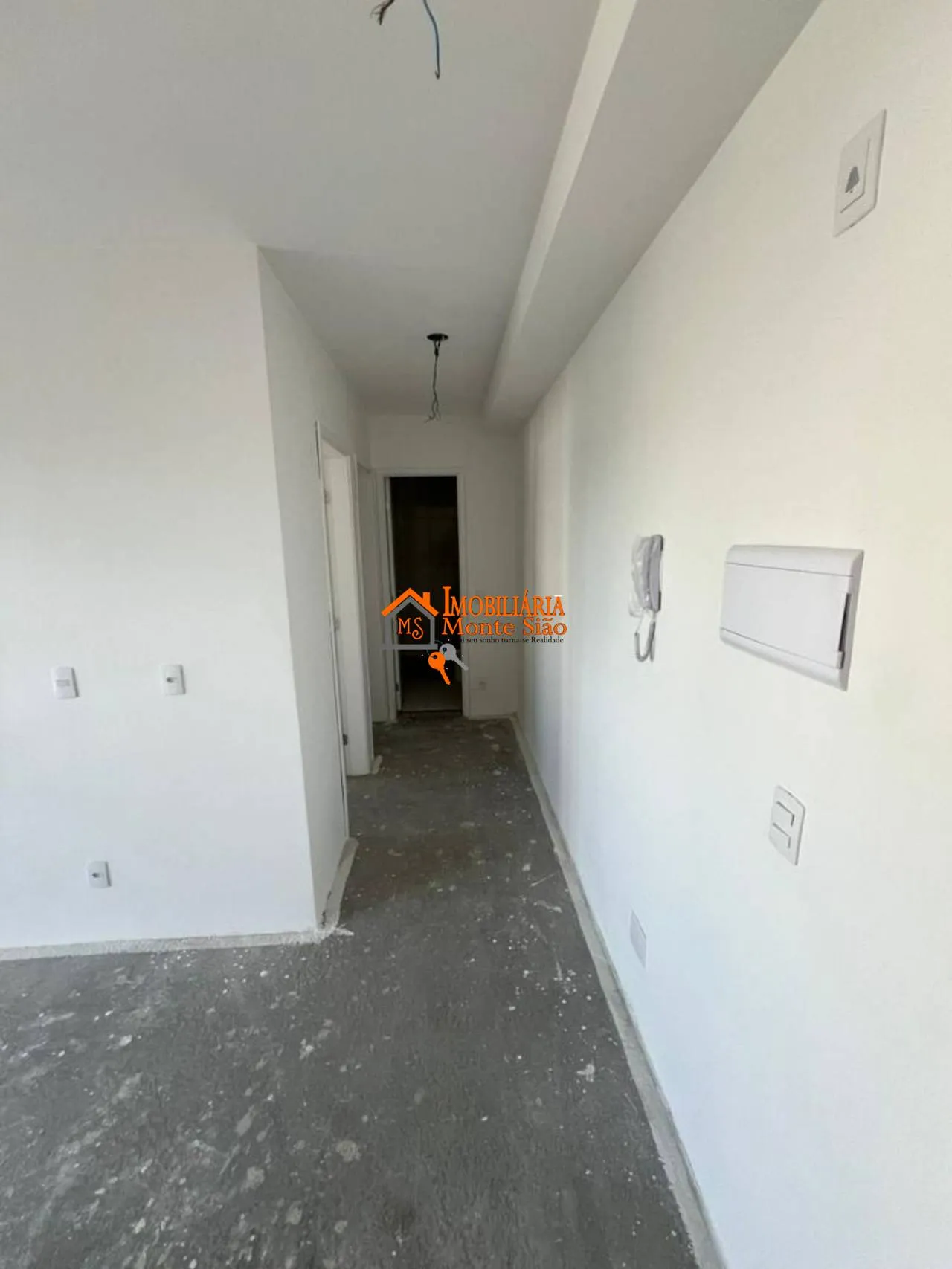 Imagem Apartamento com 2 dormitórios à venda, 43 m² por R$ 311.900,00 - Água Chata - Guarulhos/SP