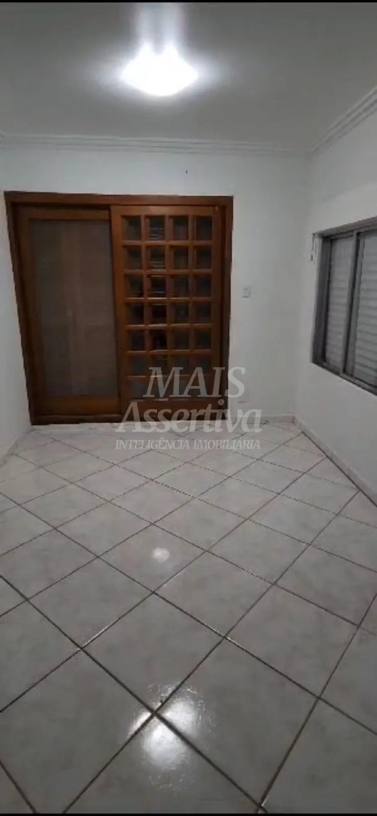 Imagem Ótimo sobrado para locação, no bairro Igara em Canoas/RS - 4 dormitórios