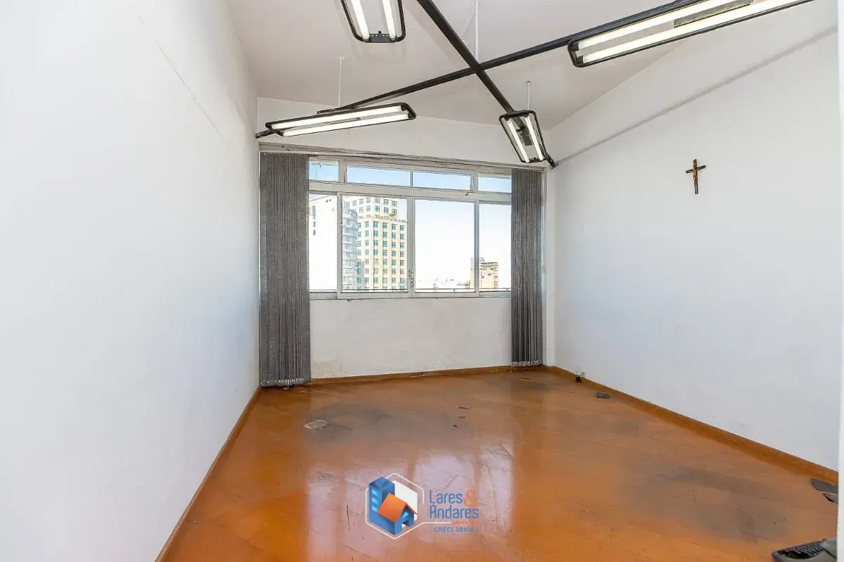 Imagem Conjunto comercial para venda em Centro, 353m²