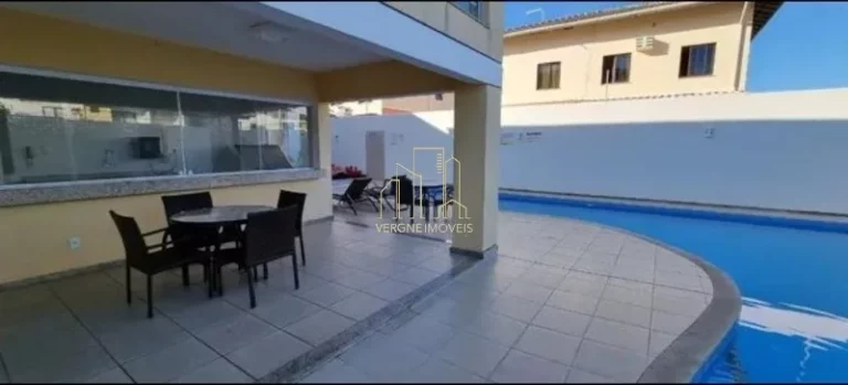 Imagem Excelente casa duplex em condomínio fechado com três suítes e área gourmet a venda em Stella Maris Salvador