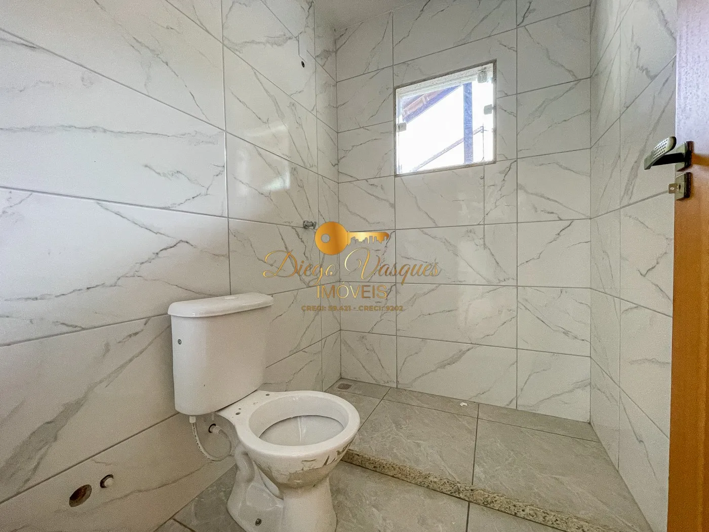 Imagem Casa em Condomínio para Venda em Guapimirim / RJ no bairro Cotia