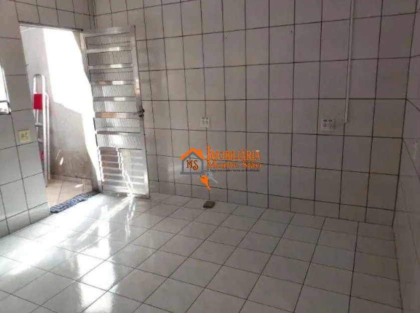 Imagem Sobrado com 3 dormitórios à venda, 170 m² por R$ 530.000,00 - Jardim Santa Clara - Guarulhos/SP