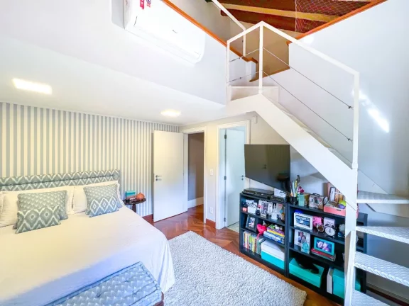 Imagem Casa em Condomínio para venda no bairro Três Figueiras em Porto Alegre