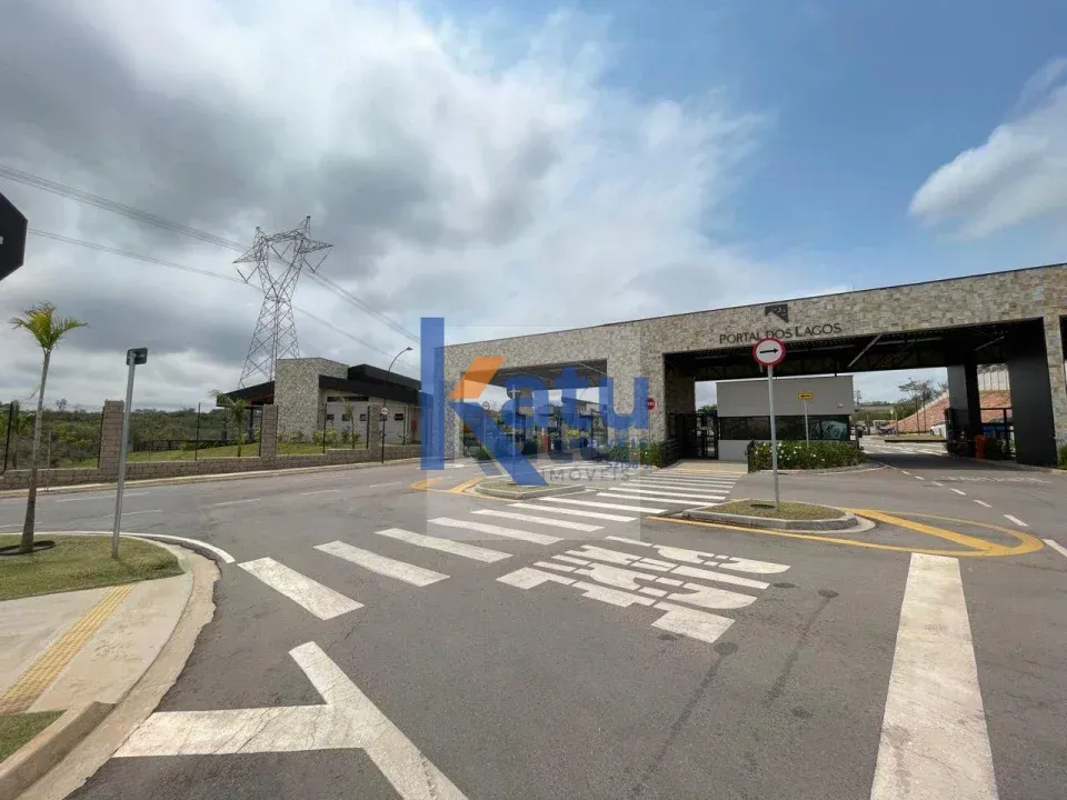 Imagem Terreno à venda no Condomínio Portal dos Lagos  Jundiaí/SP
Terreno com 420 m² de área total, ...