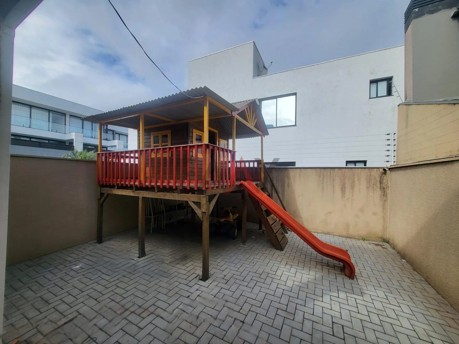 Imagem Sobrado com 3 dormitórios à venda,173.00 m², Alto da XV, GUARAPUAVA - PR