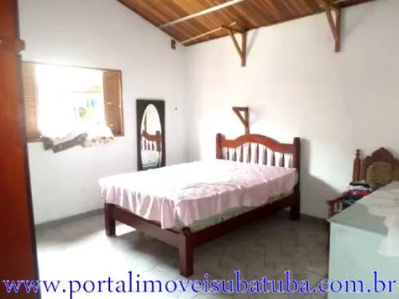 Imagem Casa 03 Dormitórios (01suite) - 200 mts da Avenida Principal.