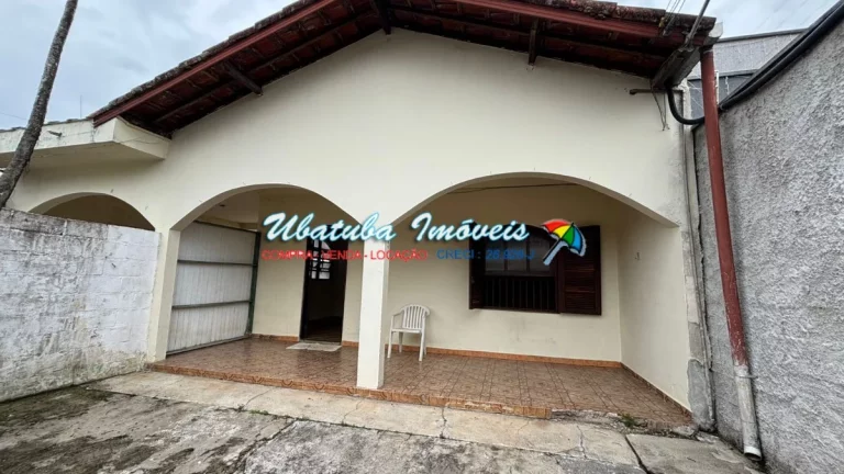 Imagem Casa em excelente localização no centro de Ubatuba com edicula