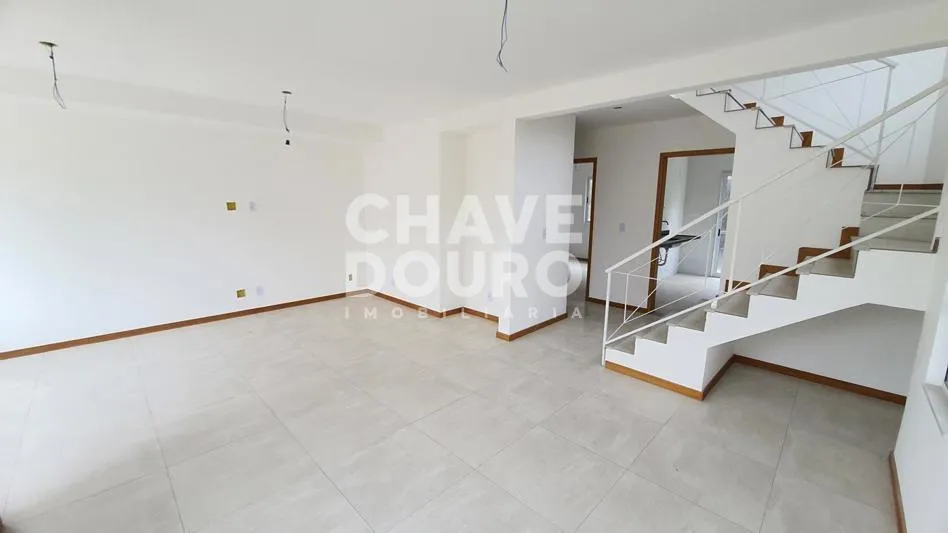 Imagem Casa em condomínio com 4 Quartos (1 suíte) em Vargem Grande Teresópolis RJ