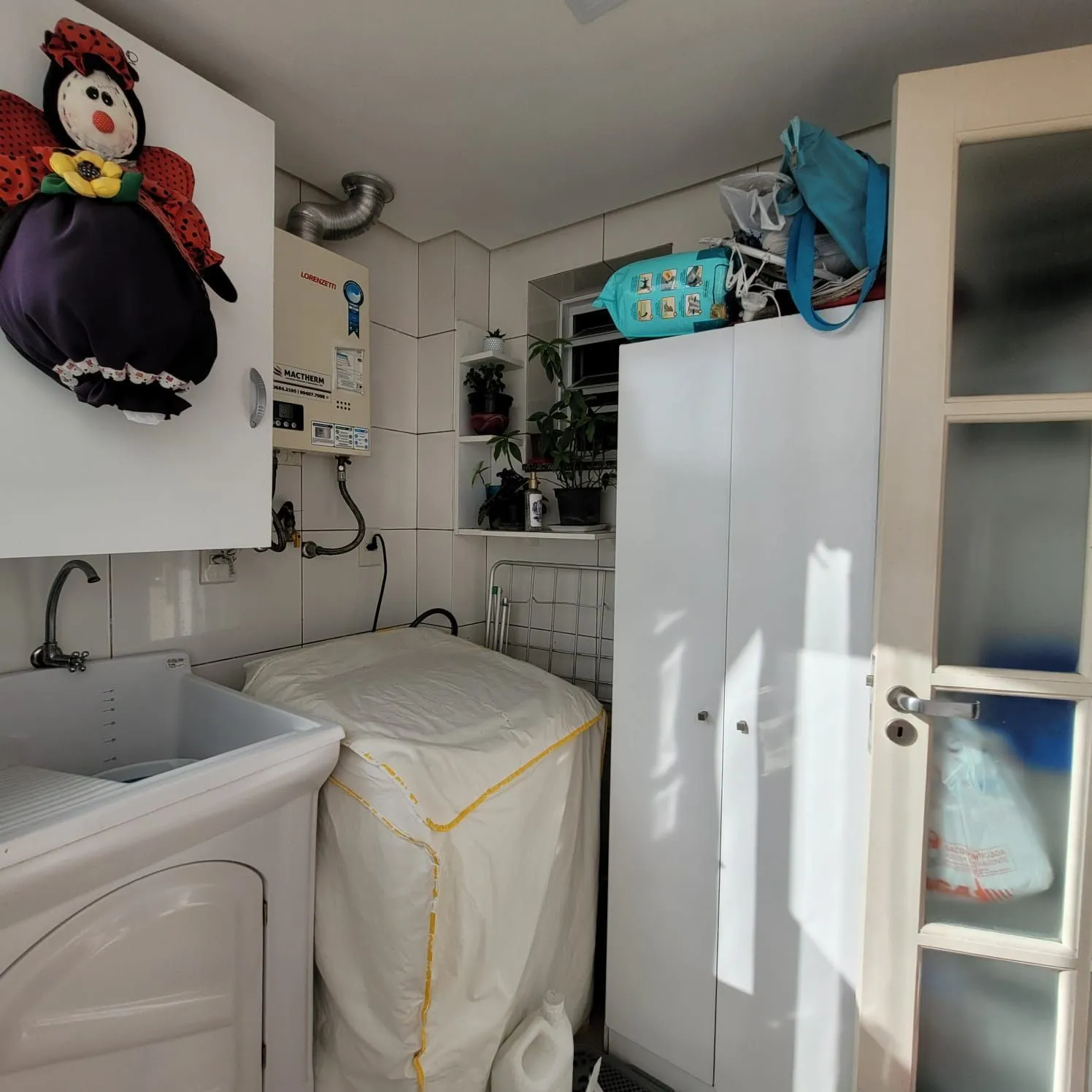 Imagem Apartamento com terraço, sacada, churrasqueira, 1 dor no Centro de Tramandaí