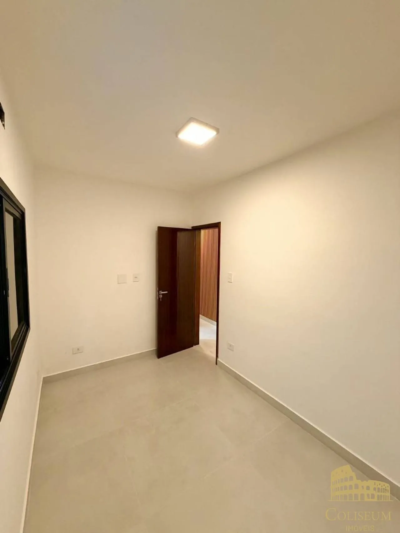 Imagem Linda Casa 3 Dorms c/1 Suíte, 2 Vagas, Churrasqueira , Cida Ocian