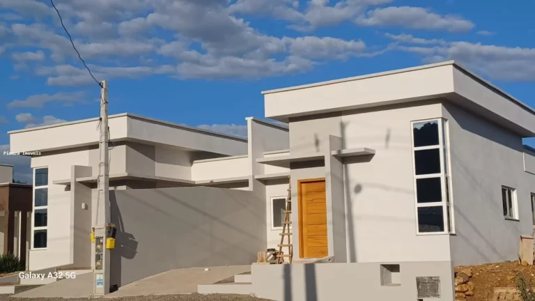 Imagem Casa Geminada para Venda em Concórdia, Vila Jacob Biezus, 2 dormitórios, 1 suíte, 1 banheiro, 1 vaga