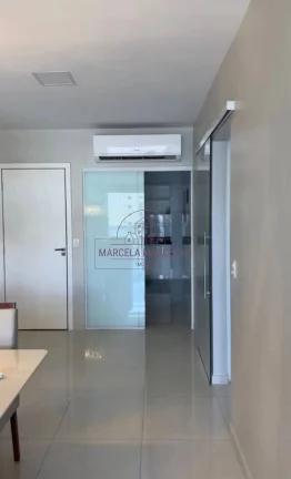 Foto do imóvel 2 quartos, reformado, sol da manhã, com vista para o mar
